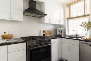 19 Centre St, Cambridge, MA 02139 - Photo 9