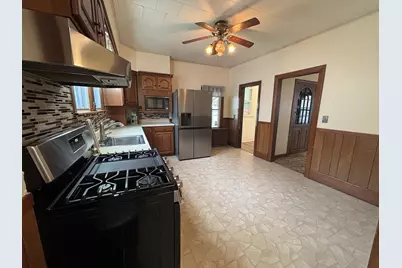 47 Preston St, Springfield, MA 01109 - Photo 7