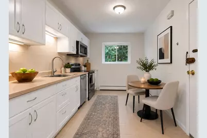 35 Westgate Rd #6, Boston, MA 02467 - Photo 7