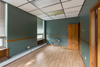 35 Lower Grape St, Chicopee, MA 01013 - Photo 17