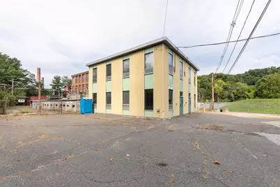 35 Lower Grape St, Chicopee, MA 01013 - Photo 37
