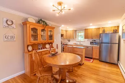 4 Nixon Ln #5, Stoneham, MA 02155 - Photo 3