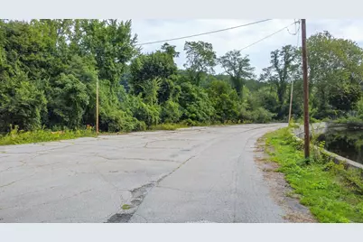 35 Lower Grape St, Chicopee, MA 01020 - Photo 39