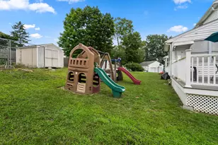 17 Louis Ln, Randolph, MA 02368 - Photo 17