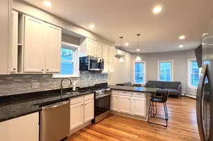 7 Pinckney Pl, Somerville, MA 02145 - Photo 1