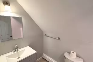 7 Pinckney Pl, Somerville, MA 02145 - Photo 11