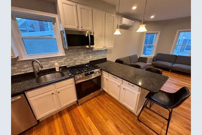 7 Pinckney Pl. #2, Somerville, MA 02145 - Photo 1