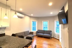7 Pinckney Pl, Somerville, MA 02145 - Photo 5