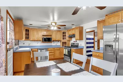 12 Clifford St, Boston, MA 02136 - Photo 9