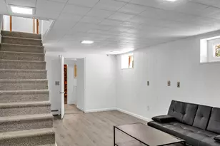 12 Clifford St, Boston, MA 02136 - Photo 19
