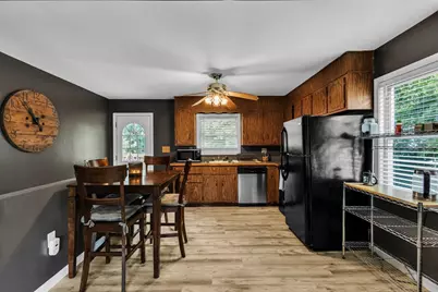 6-6A Pitcairn Ave, Leicester, MA 01524 - Photo 5