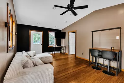 6-6A Pitcairn Ave, Leicester, MA 01524 - Photo 9