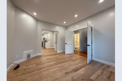 16 Willow Ave #2, Somerville, MA 02144 - Photo 3