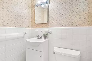 257 Cross St, Winchester, MA 01890 - Photo 23