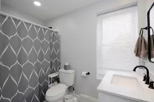 173 Central Ave, New Bedford, MA 02745 - Photo 11
