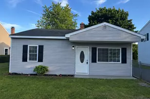 27 Dubois St, Springfield, MA 01151 - Photo 1