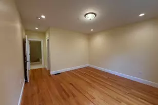 38 Courtyard Pl, Lexington, MA 02420 - Photo 7