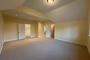 38 Courtyard Pl, Lexington, MA 02420 - Photo 11