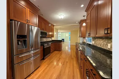 38 Courtyard Pl #38, Lexington, MA 02420 - Photo 5