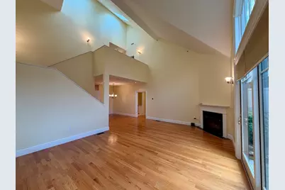 38 Courtyard Pl #38, Lexington, MA 02420 - Photo 3