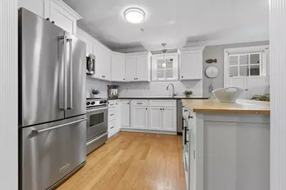 16 Ship St #16, Newburyport, MA 01950 - Photo 3