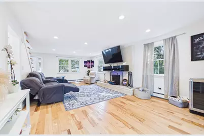 968 Osgood St, New Bedford, MA 02745 - Photo 5