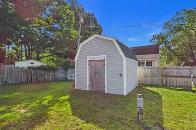 968 Osgood St, New Bedford, MA 02745 - Photo 35