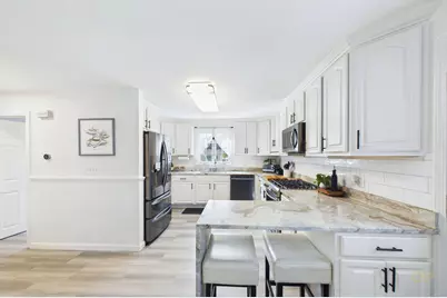 968 Osgood St, New Bedford, MA 02745 - Photo 17