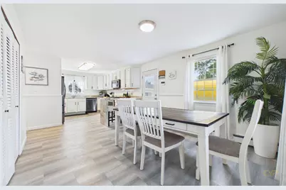 968 Osgood St, New Bedford, MA 02745 - Photo 15