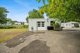 90 Silver St, Randolph, MA 02368 - Photo 33