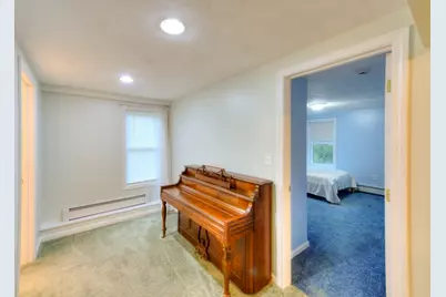 4 Matteo St, Worcester, MA 01606 - Photo 25