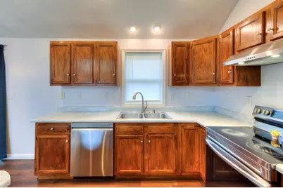 4 Matteo St, Worcester, MA 01606 - Photo 5