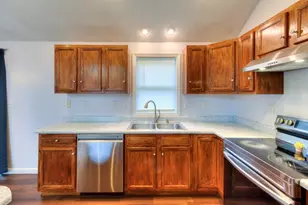 4 Matteo St, Worcester, MA 01606 - Photo 5