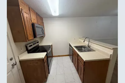 13 Walden Dr #7, Natick, MA 01760 - Photo 3