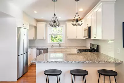 32 Oakland Street #32, Newton, MA 02458 - Photo 3