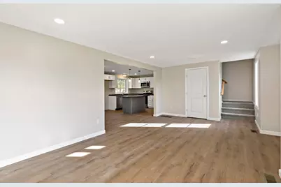 43 Bumblebee Dr, Plymouth, MA 02360 - Photo 7