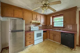 62 Carlisle St, Brockton, MA 02302 - Photo 7