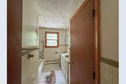 62 Carlisle St, Brockton, MA 02302 - Photo 11
