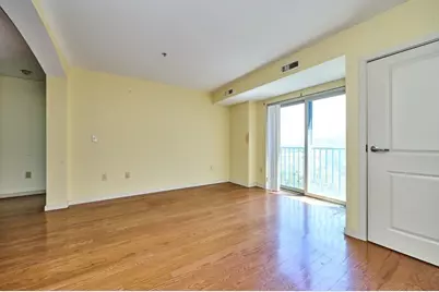 175 Cottage St #504, Chelsea, MA 02150 - Photo 5