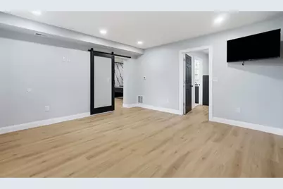 25 Shopping Ct, Agawam, MA 01101 - Photo 17