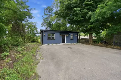 25 Shopping Ct, Agawam, MA 01101 - Photo 23