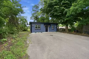 25 Shopping Ct, Agawam, MA 01101 - Photo 23