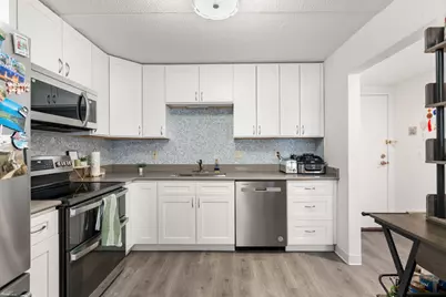 200 Cove Way #409, Quincy, MA 02169 - Photo 3