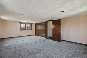21 Webster St, Dartmouth, MA 02748 - Photo 29