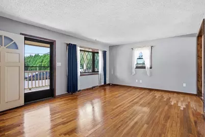 21 Webster St, Dartmouth, MA 02748 - Photo 9