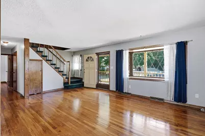 21 Webster St, Dartmouth, MA 02748 - Photo 7