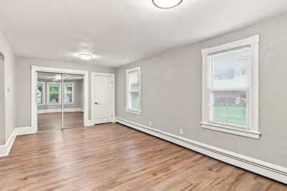 15 Oxford Pl, West Springfield, MA 01089 - Photo 5
