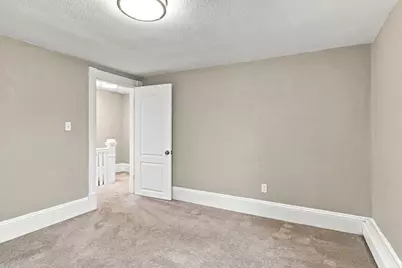 15 Oxford Pl, West Springfield, MA 01089 - Photo 15