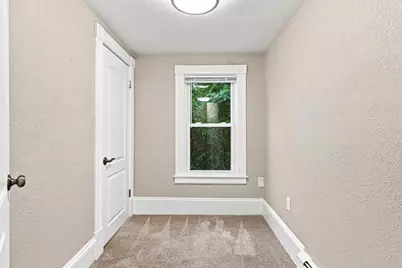 15 Oxford Pl, West Springfield, MA 01089 - Photo 19