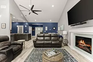 252 Scadding St, Taunton, MA 02780 - Photo 15